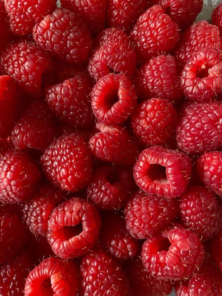 Orchard Splendor: Juicy Berry Medley Blend